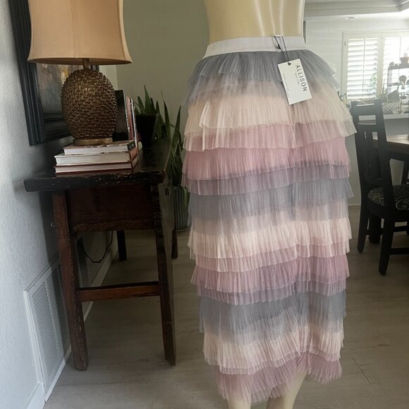 ALLISON New York: Multi Color / Multi Layer / Lined / midi length TULLE SKIRT - Picture 10 of 10